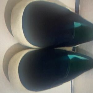 Navy slip-on cushioned shoes